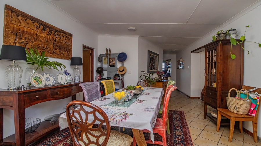 5 Bedroom Property for Sale in Fraaiuitsig Western Cape